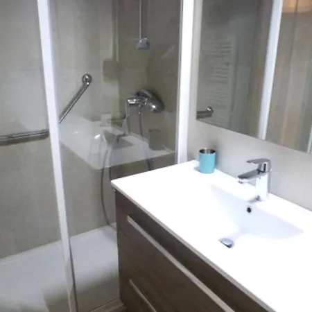 Le Saint Charles A - Agreable Et Lumineux A 50m Des Thermes Chevalley ! Mae-7754 Apartment